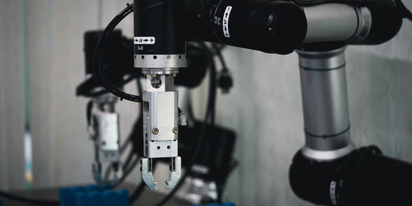 Células Robotizadas Montornès del Vallès · Célula Robotizada Soldadura Arco / Soldadura Mig-Mag
